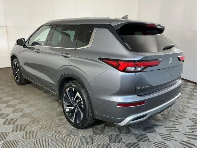 Certified Used 2022 Gray Mitsubishi SEL image 10