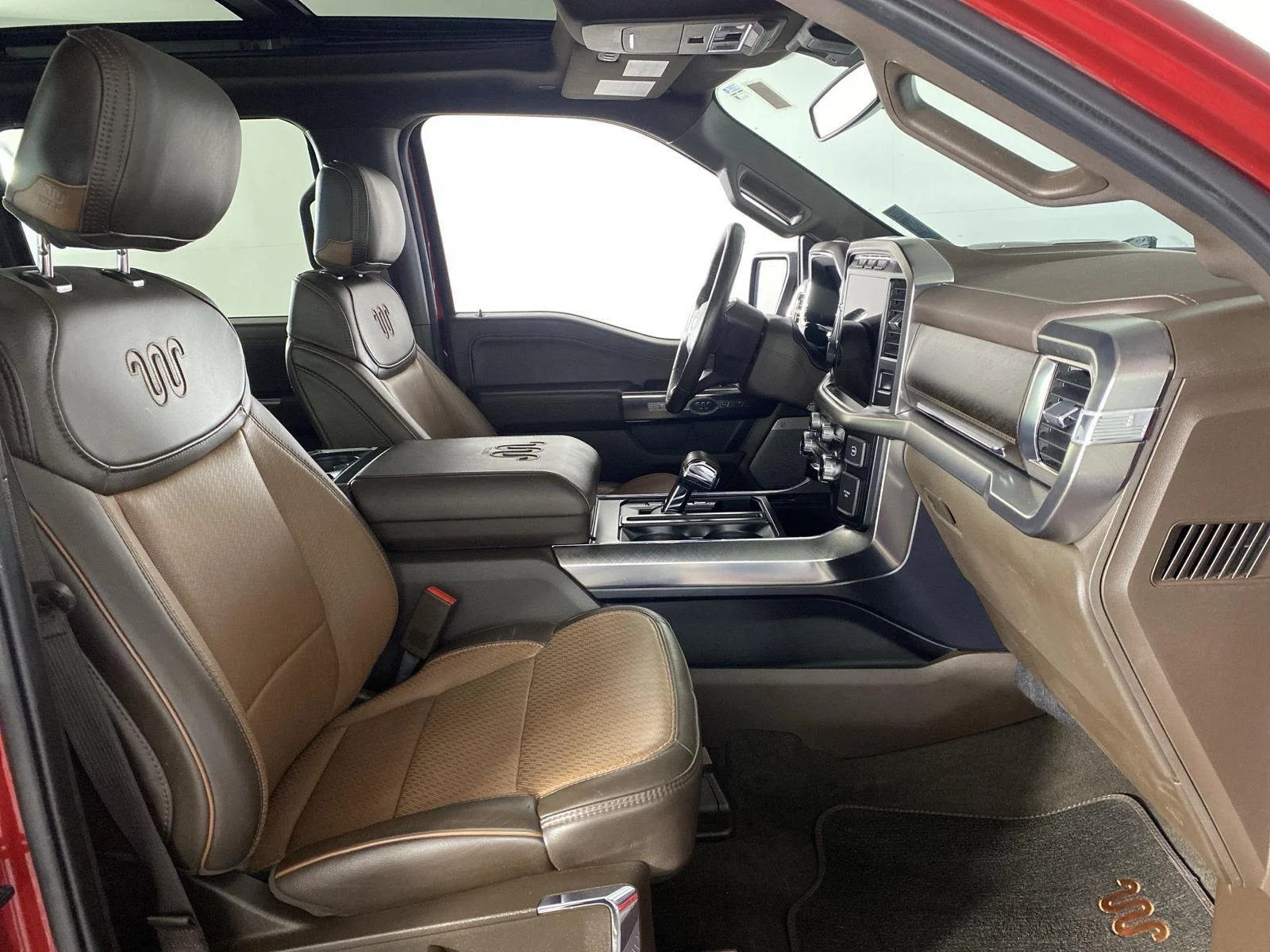 Used 2023 Rapid Red Metallic Tinted Clearcoat/Stone Gray Ford King Ranch image 32