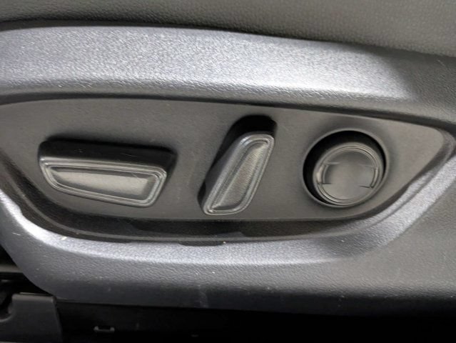 Used 2025 Wind Chill Pearl Toyota XSE image 20