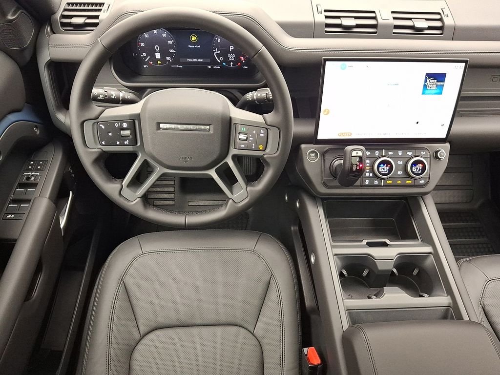 New 2026 Tasman Blue Metallic Land Rover S image 8