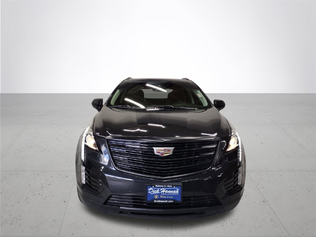 Used 2019  Cadillac Luxury image 3