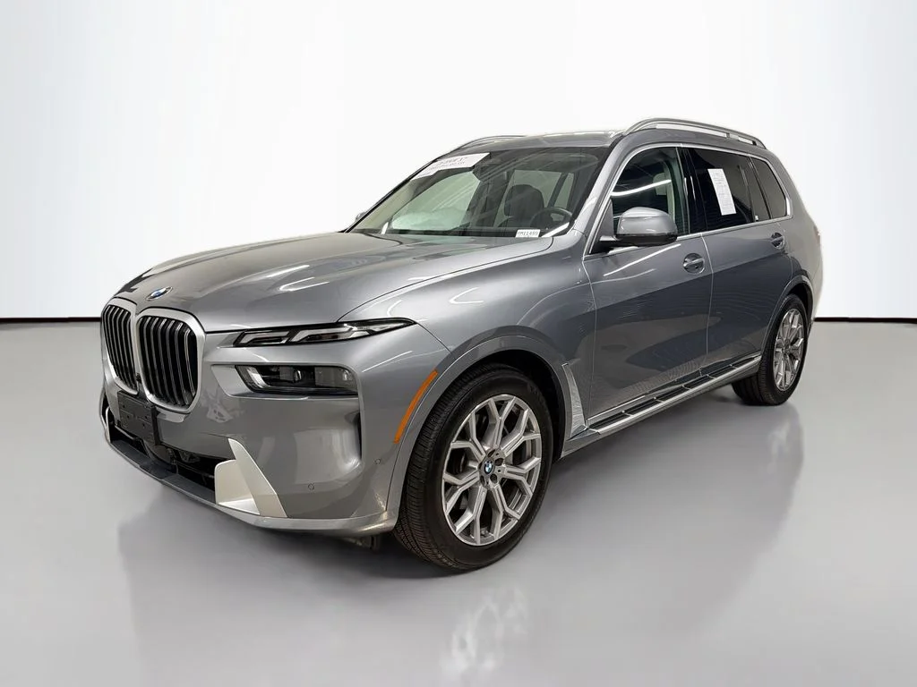 Used 2026 Gray Metallic BMW xDrive40i image 1