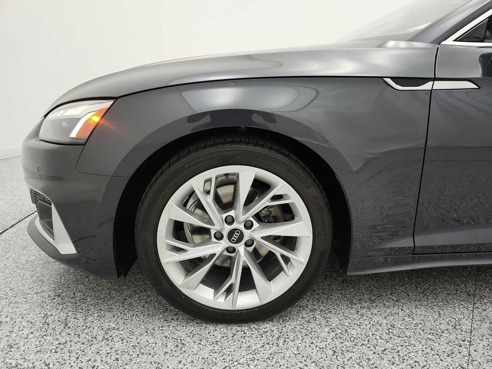Used 2023 Manhattan Gray Metallic Audi Premium image 18