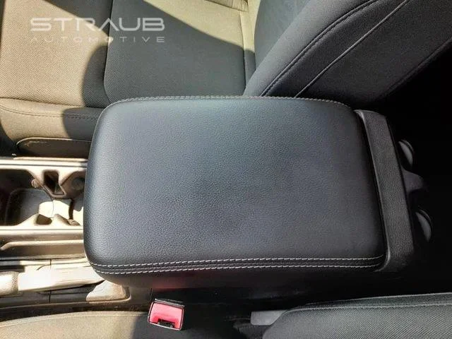 Used 2018 Punkn Metallic Clearcoat Jeep Sahara image 29