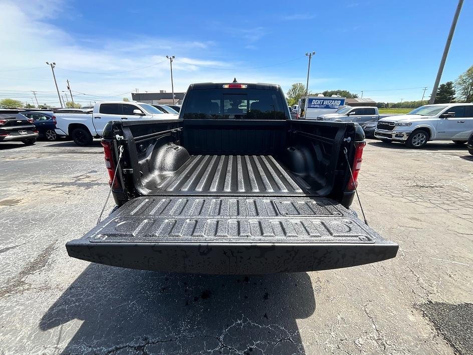 New 2026 Diamond Black Crystal Pearl-Coat Exterior Paint RAM Laramie image 8