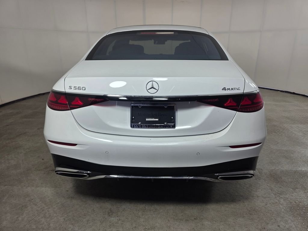 New 2027 MANUFAKTUR Moonlight White Metallic Mercedes-Benz S 580 image 5