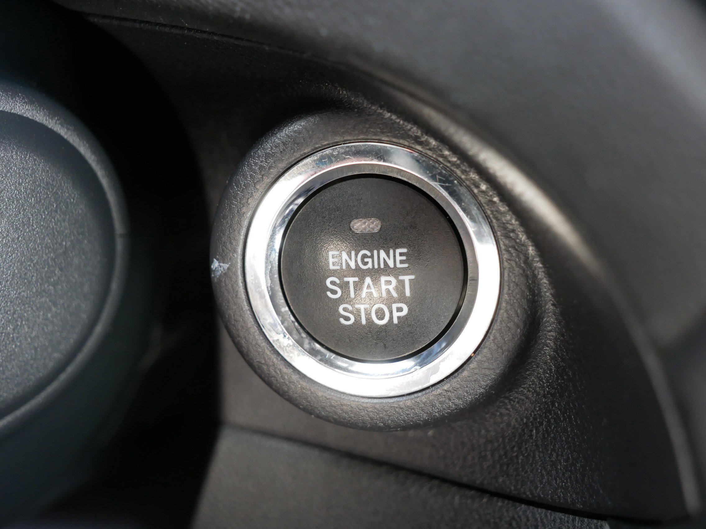 Used 2025 Crystal White Pearl Subaru Premium image 29