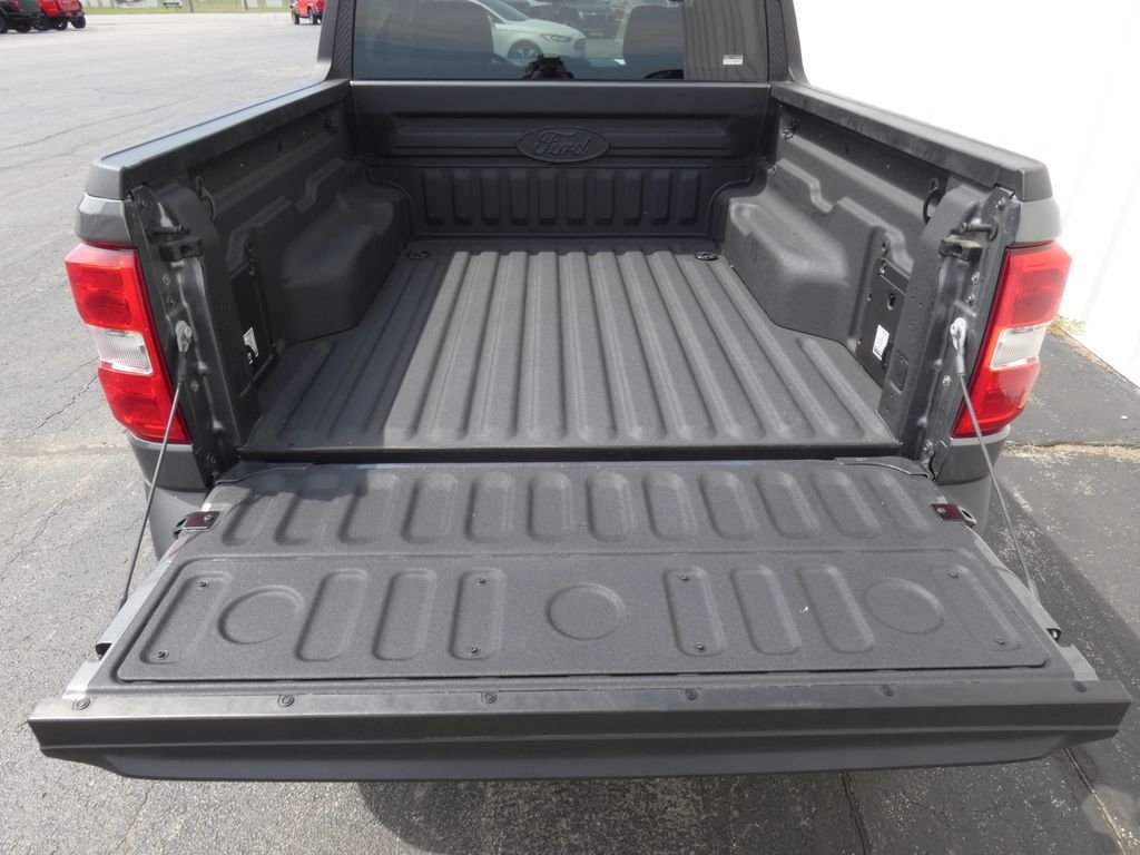 Used 2026 Gray Ford XLT image 33