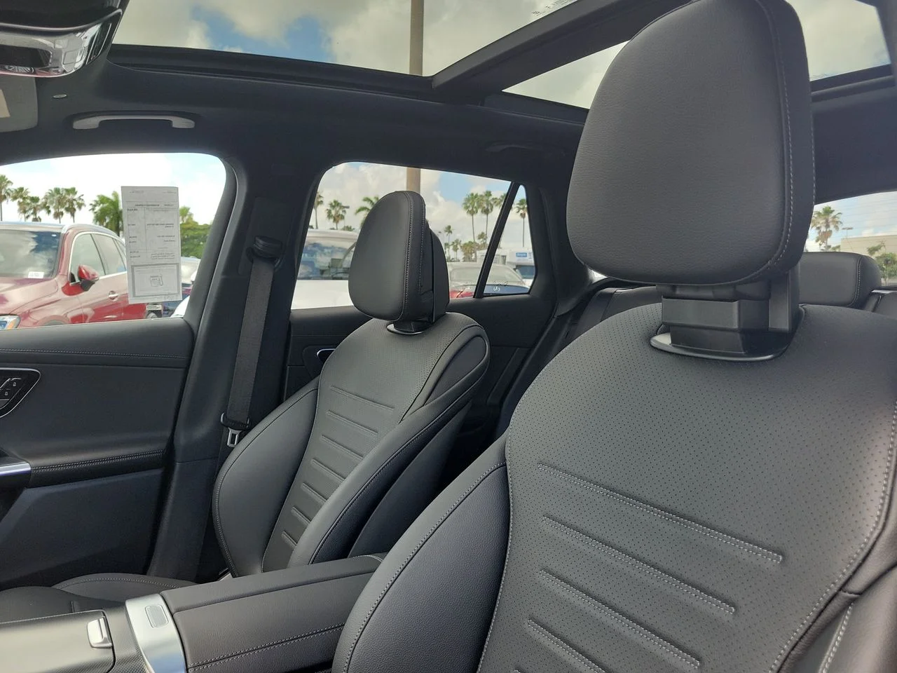 New 2026 Polar White Mercedes-Benz GLC 300 image 20