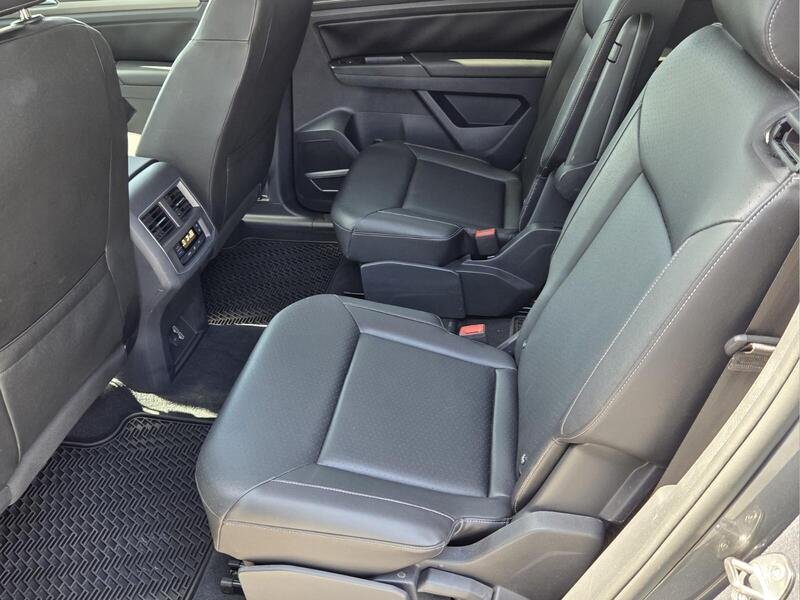 Used 2019 Reflex Silver Metallic Volkswagen 3.6L V6 SE W/TECHNOLOGY FWD image 12