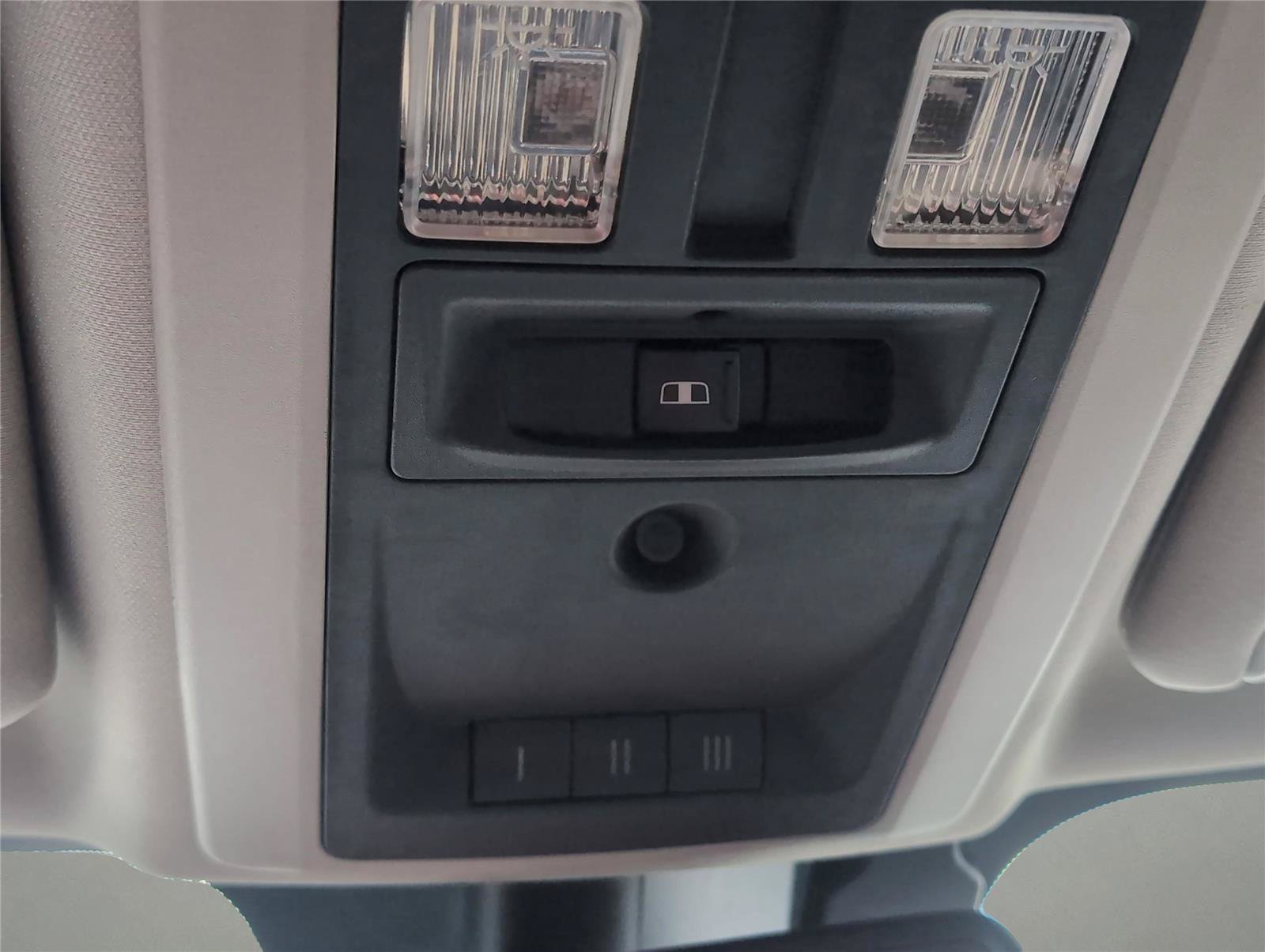 Used 2015 Bright White Clearcoat Ram Laramie image 25