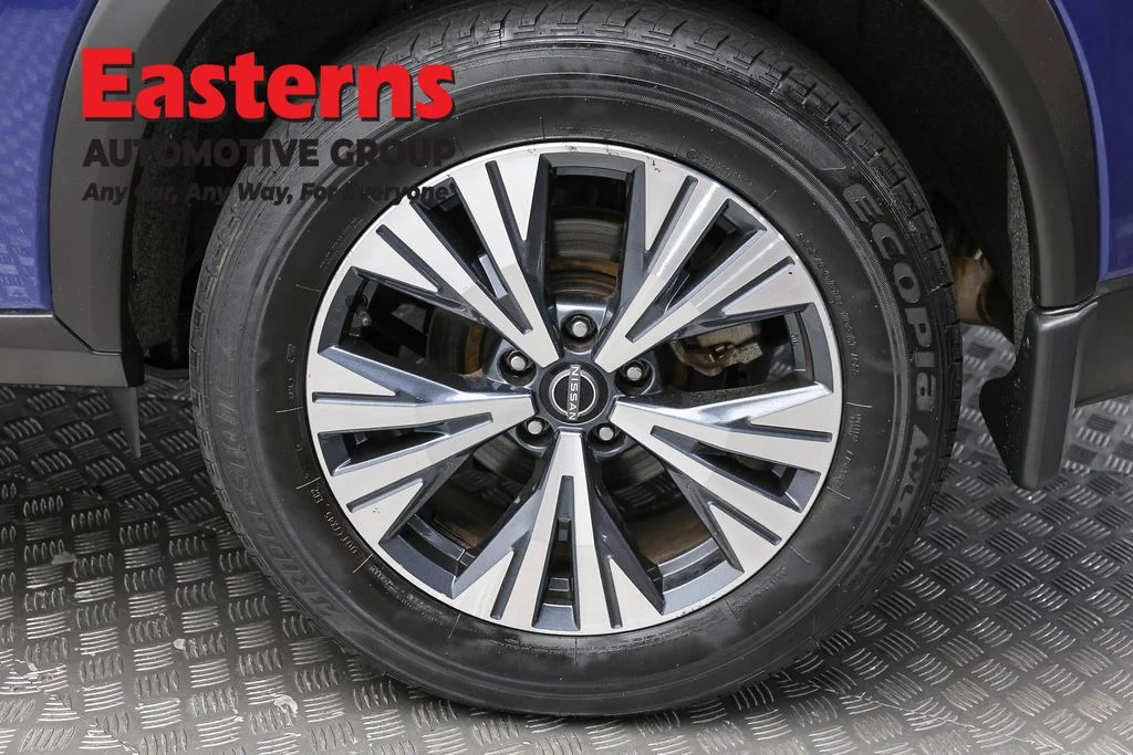 Used 2023 Blue Nissan SV image 8