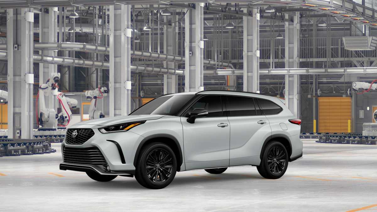 New 2026 Wind Chill Pearl Toyota XSE image 2