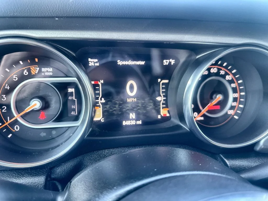 Used 2020 Gray Jeep Unlimited Sahara image 15