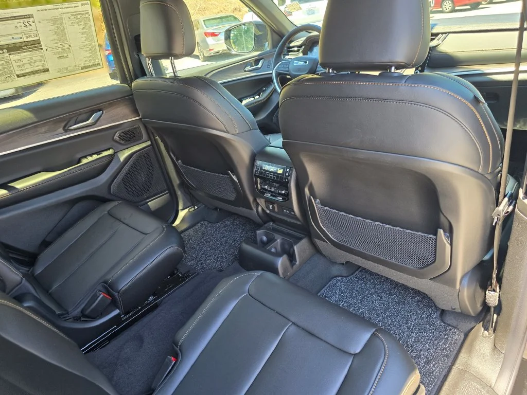 New 2026 Black Jeep  image 27