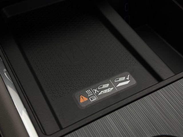 New 2026 Ebony Twilight Metallic GMC Elevation image 31