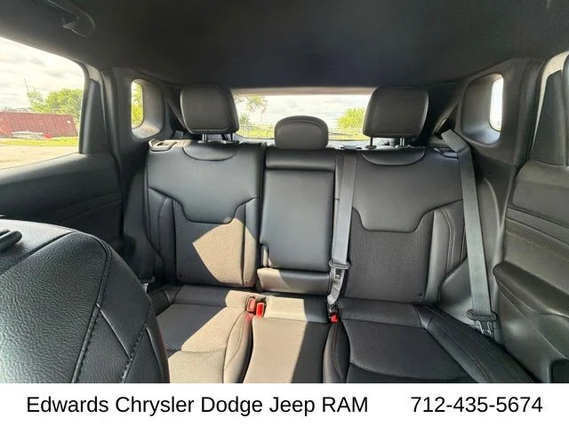 New 2026 White Jeep Trailhawk image 28