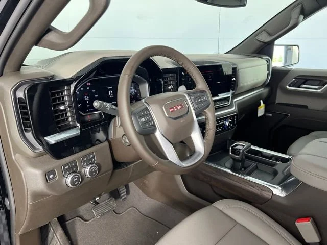 2026 GMC Sierra 1500 SLT - Photo 14