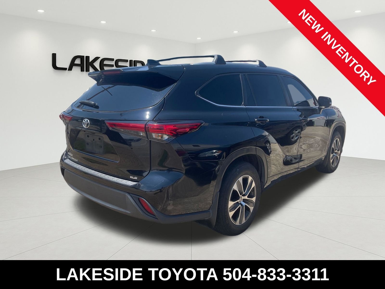 Used 2023 Black Toyota XLE image 4