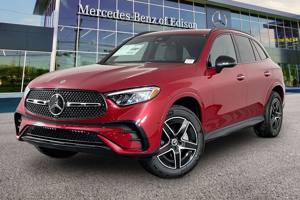 New 2026 MANUFAKTUR Patagonia Red Metallic Mercedes-Benz GLC 300 image 2