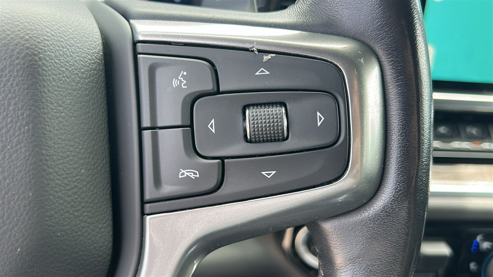 Used 2022 Blue Chevrolet LTZ image 25