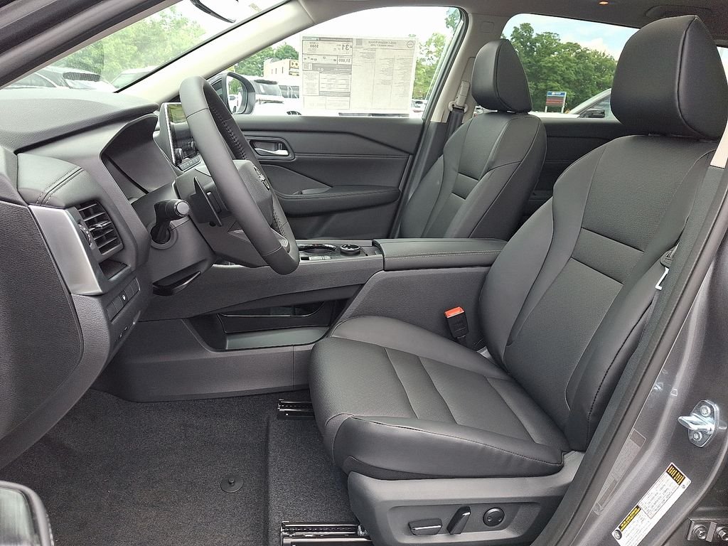 2026 Nissan Rogue — photo 9