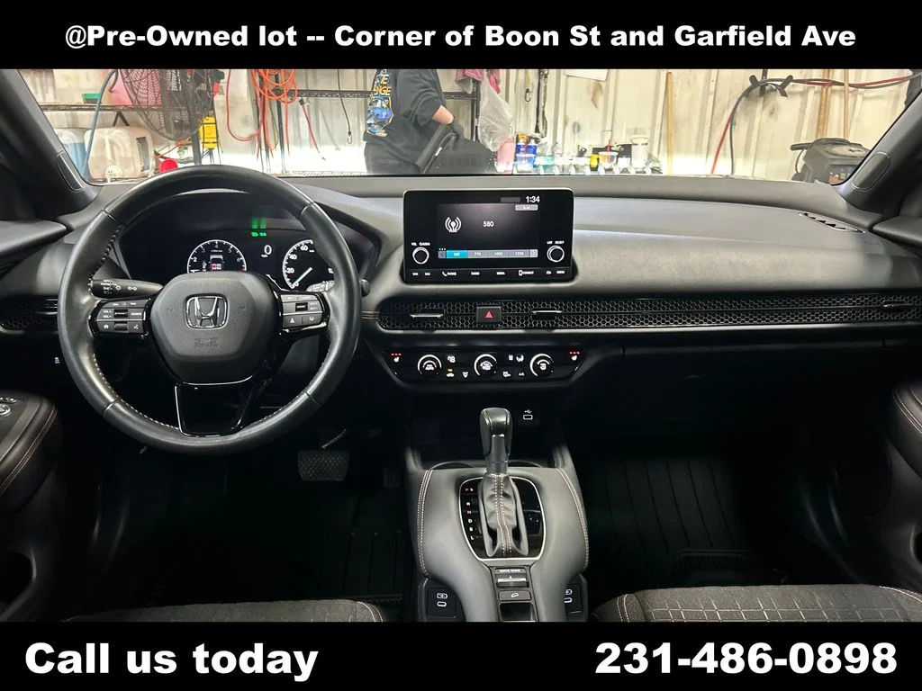 Used 2024  Honda Sport image 17