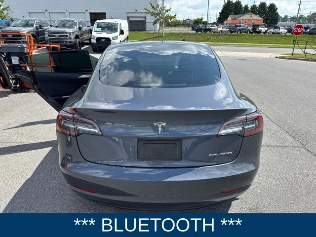 Used 2021  Tesla Long Range image 4