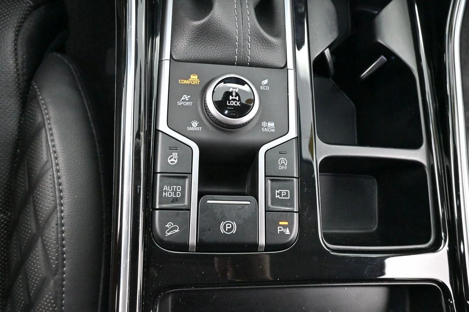 Used 2023 Wolf Gray Kia X-Line SX Prestige image 30