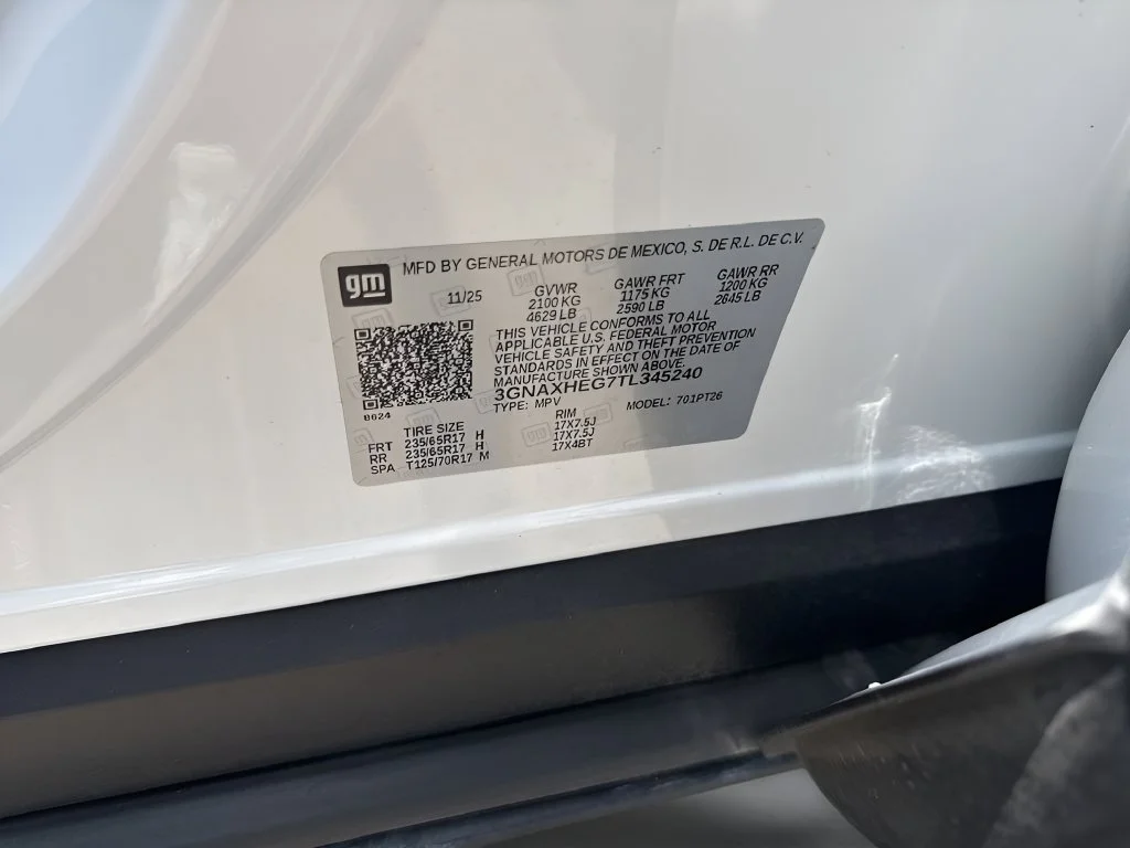 Used 2026 Summit White Chevrolet LT image 28