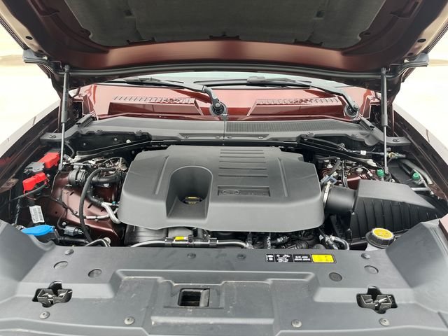New 2026 Sedona Red Land Rover X-Dynamic SE image 19