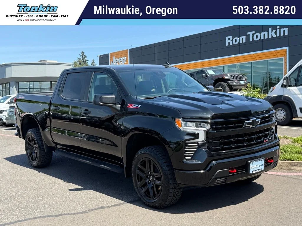 2023 Chevrolet Silverado 1500 LT Trail Boss 4X4 Crew Cab Short Box's photo