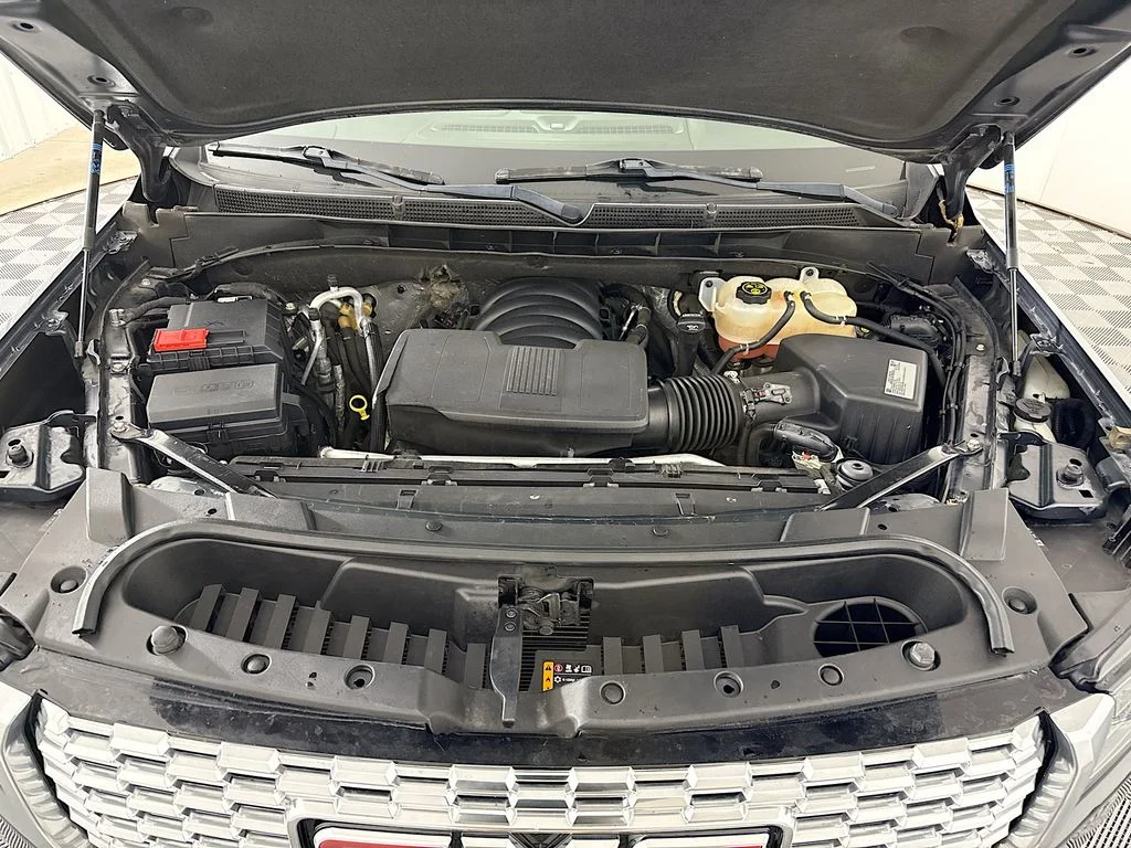 Used 2021 Green GMC Denali image 32