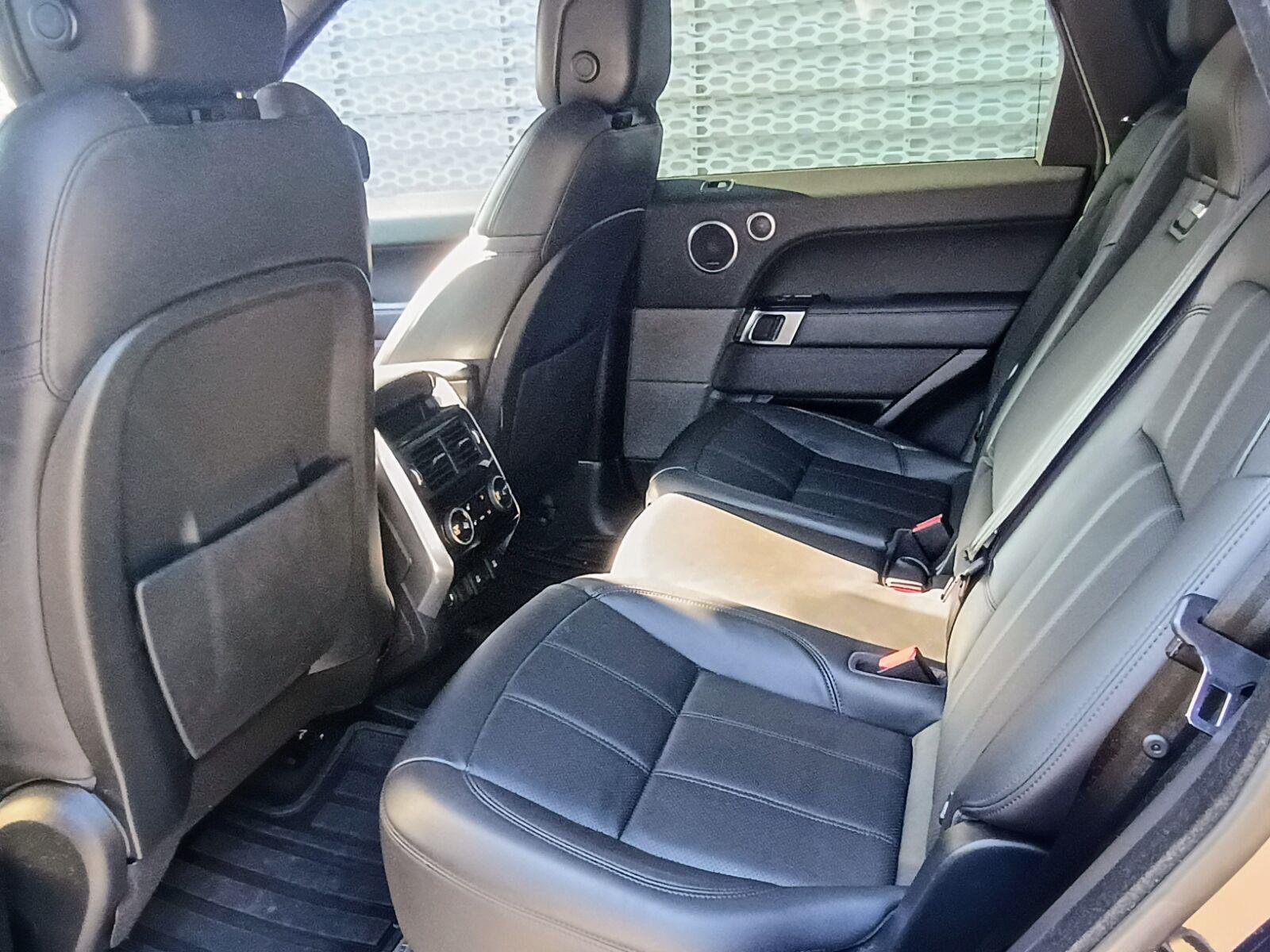 Used 2021 Santorini Black Metallic Land Rover HSE Silver Edition image 6