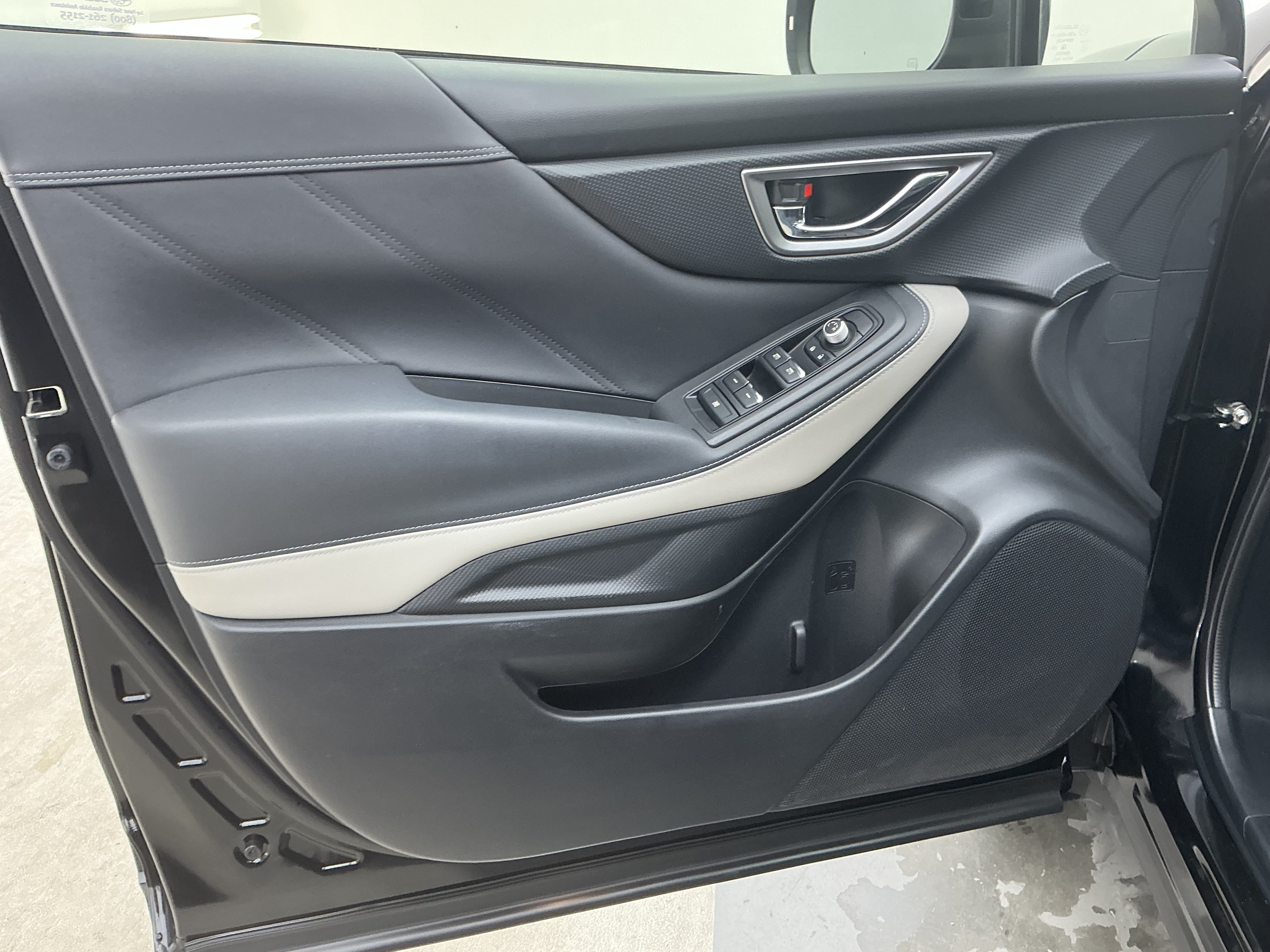 2022 Subaru Forester Limited - Photo 12