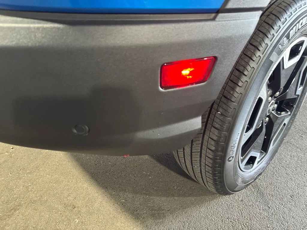 Used 2022 Blue Ford Outer Banks image 18