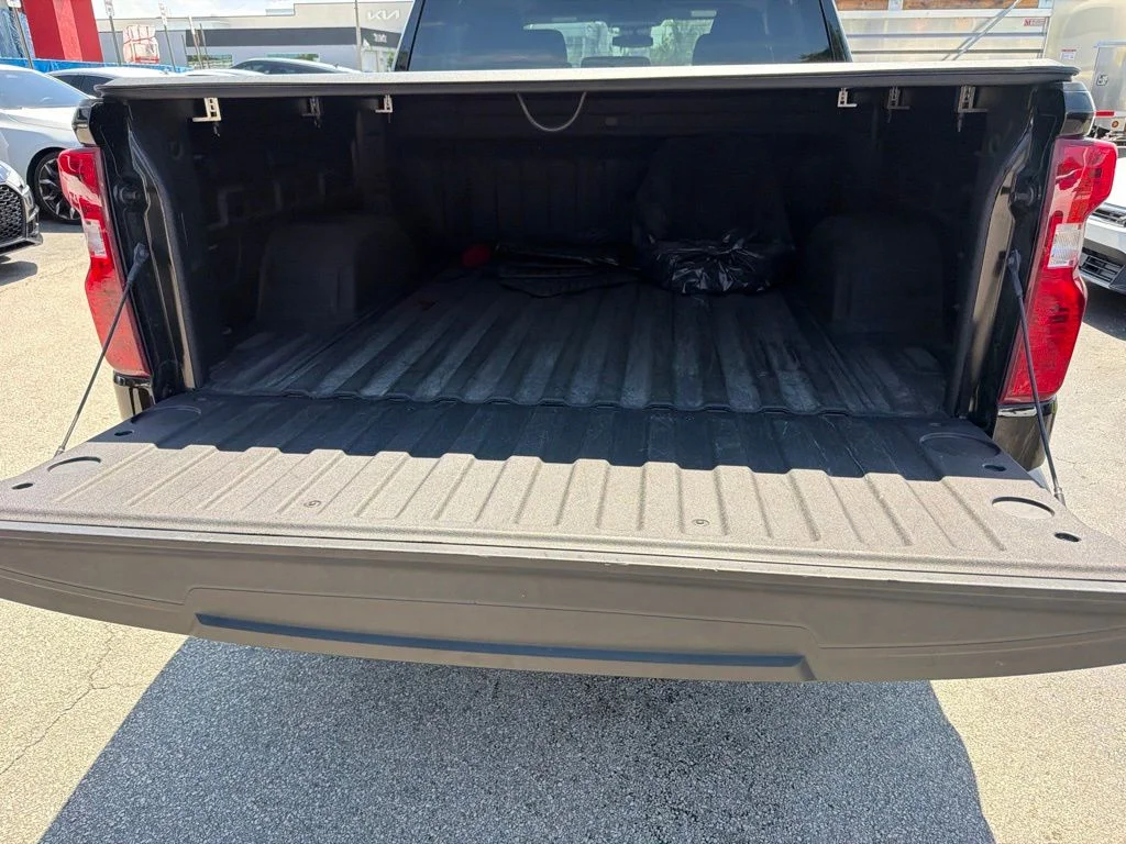 Used 2025 Black Chevrolet Custom image 9