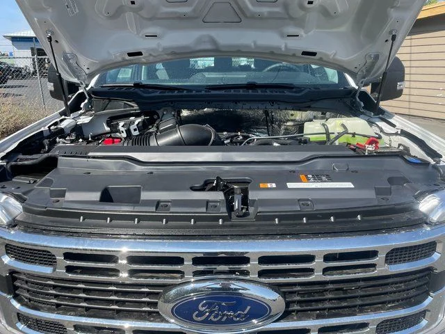 2025 Ford F-350 Super Duty Chassis Cab XL - Photo 31