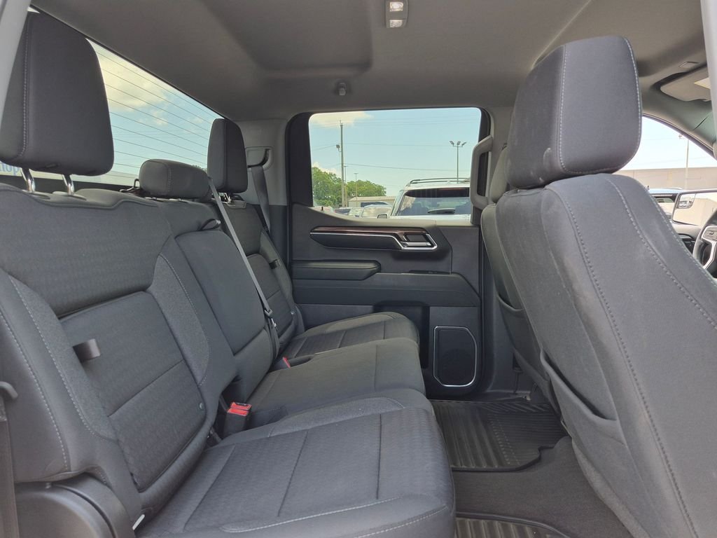 Used 2023 Summit White Chevrolet LT image 33