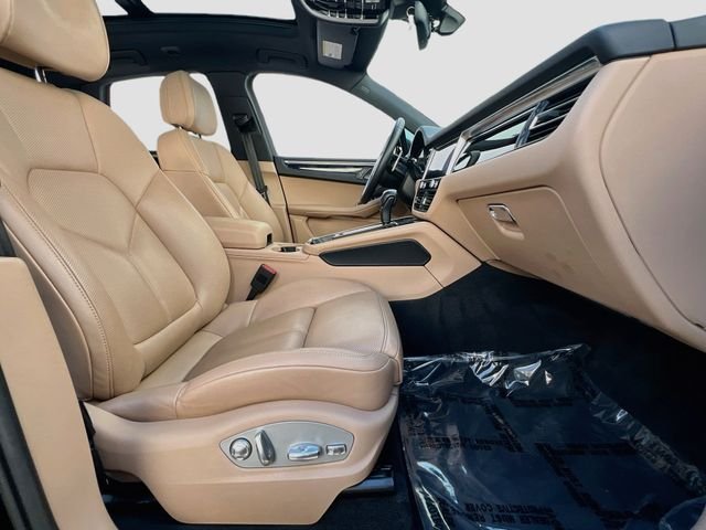 Used 2024 Black Porsche Base image 31