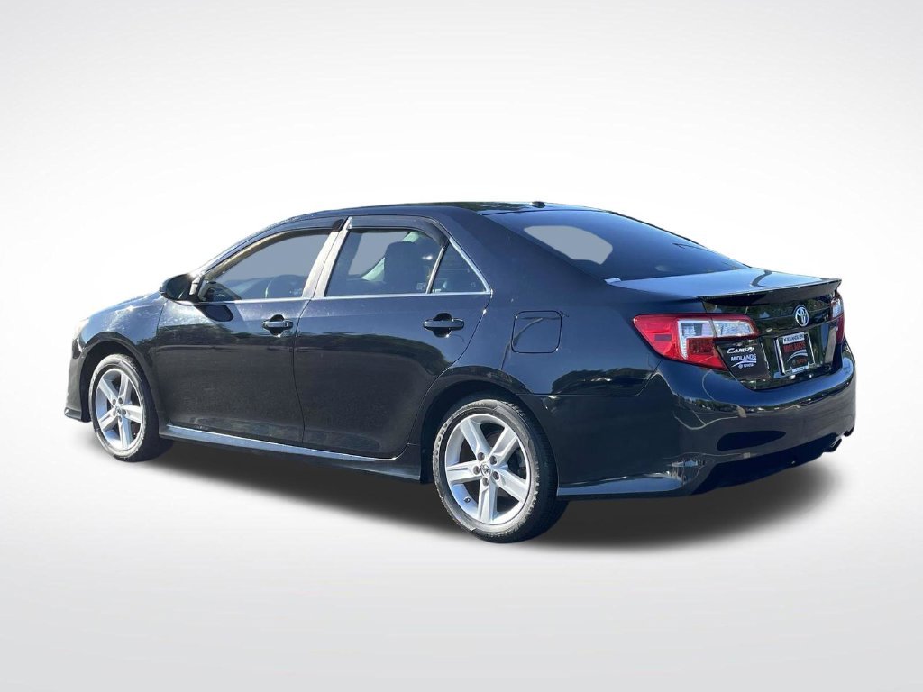 Used 2014 Black Toyota SE image 4
