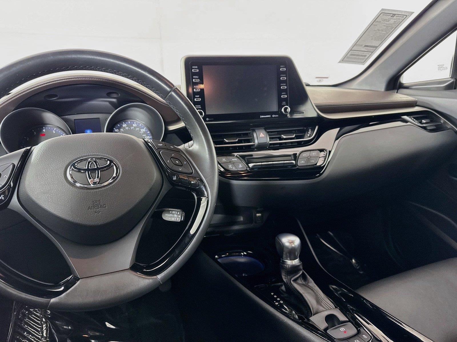 Used 2019 Blizzard Pearl Toyota Limited image 31