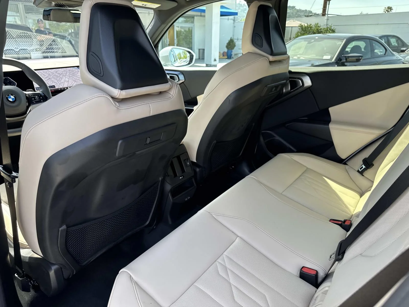 New 2026 Mineral White Metallic BMW 30 xDrive image 11
