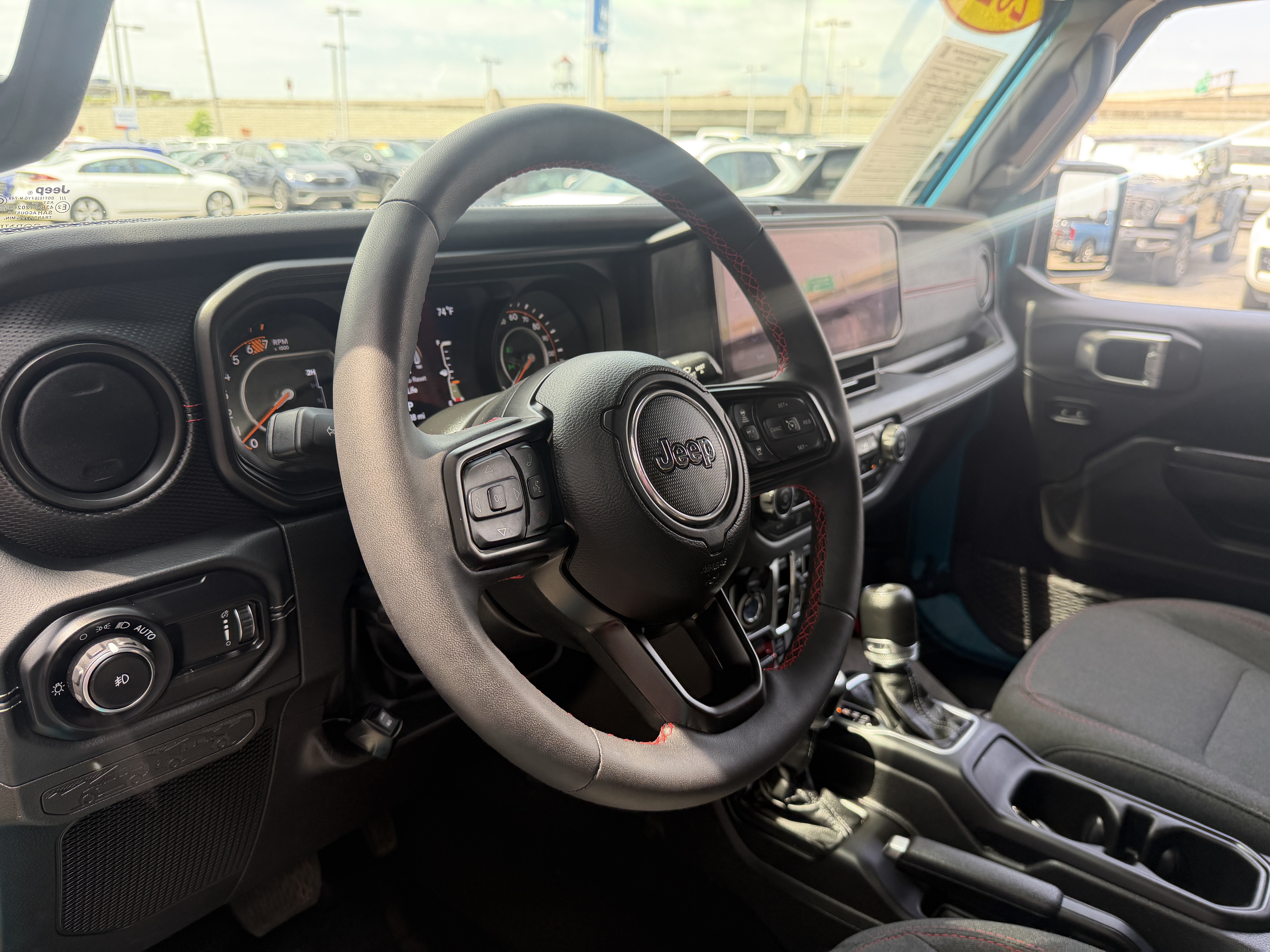 Used 2024 Bikini Pearl Coat Jeep Rubicon image 39