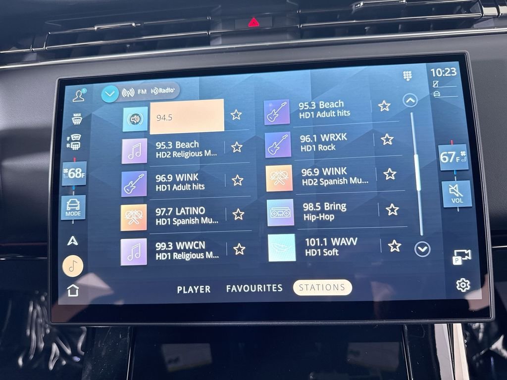 New 2026 Fuji White Land Rover SE image 16