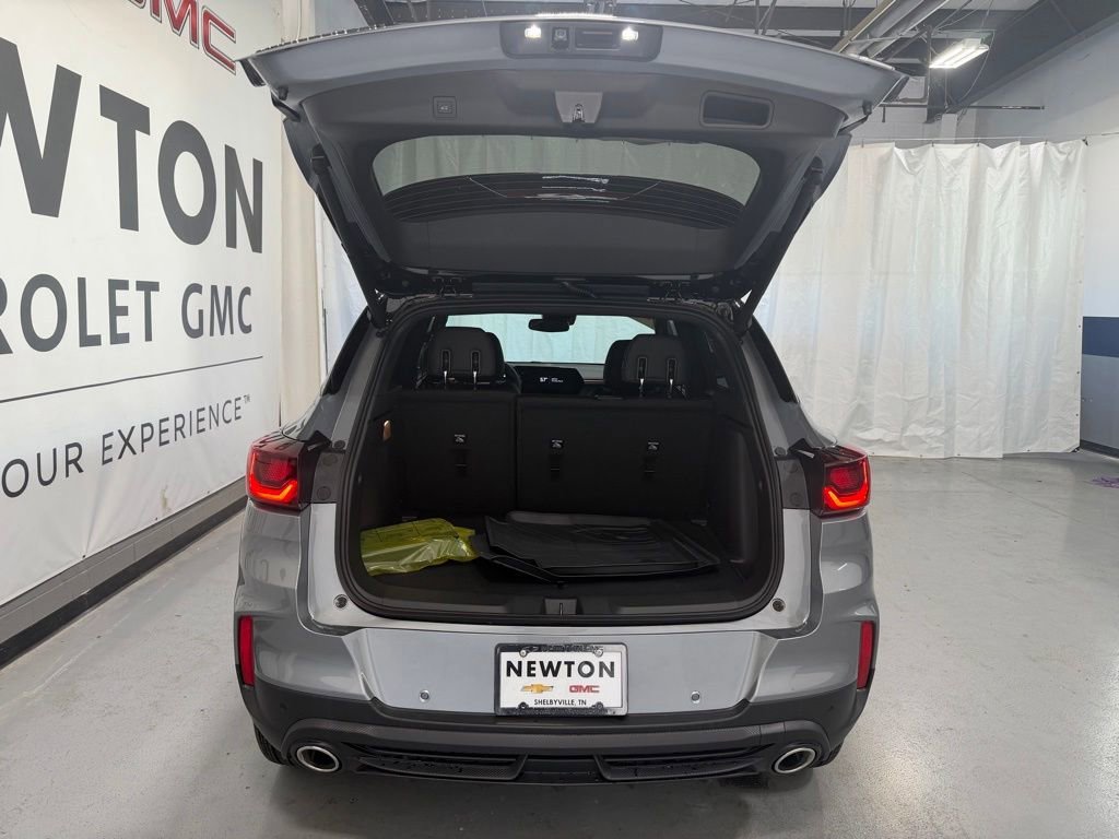 New 2026 Sterling Gray Metallic Chevrolet RS image 28