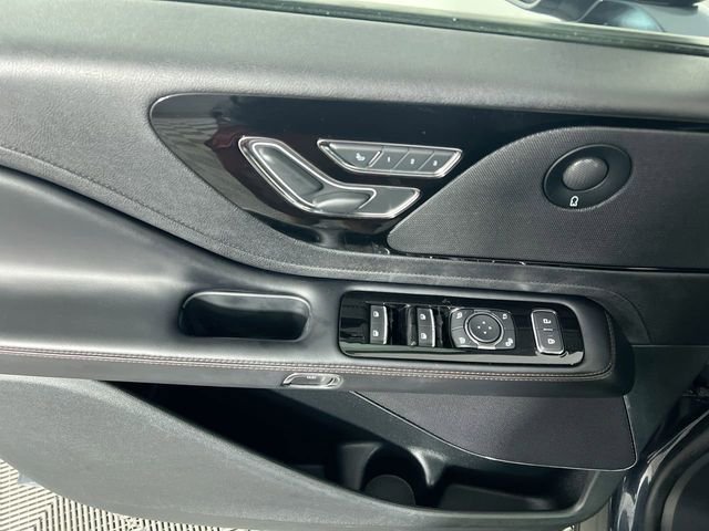 Used 2021 Blue Lincoln Reserve image 14