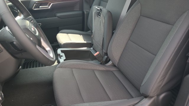 New 2026 Summit White GMC Elevation image 18