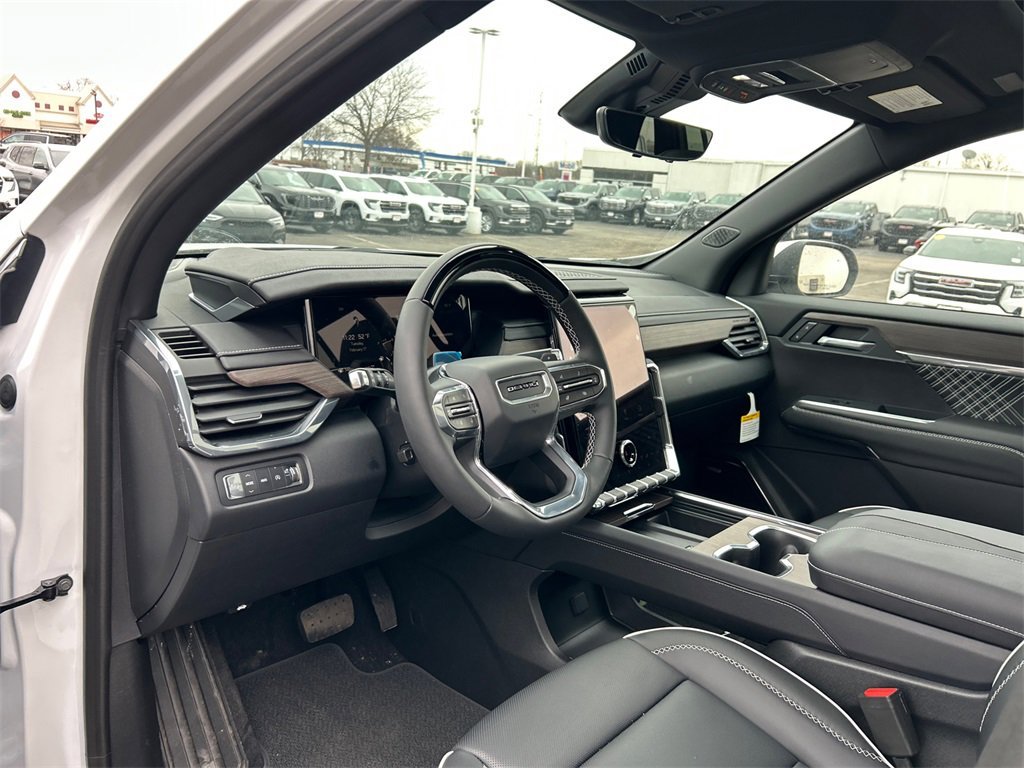 2026 GMC ACADIA - Image 16