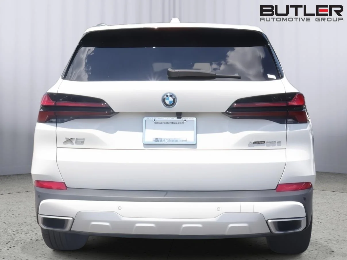 Used 2024 Alpine White BMW xDrive50e image 5